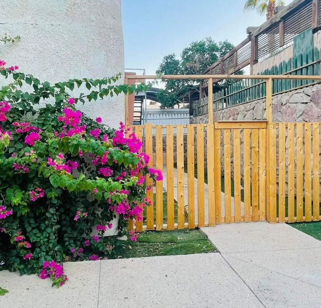 Apartment Small Room With Garden Eilat
